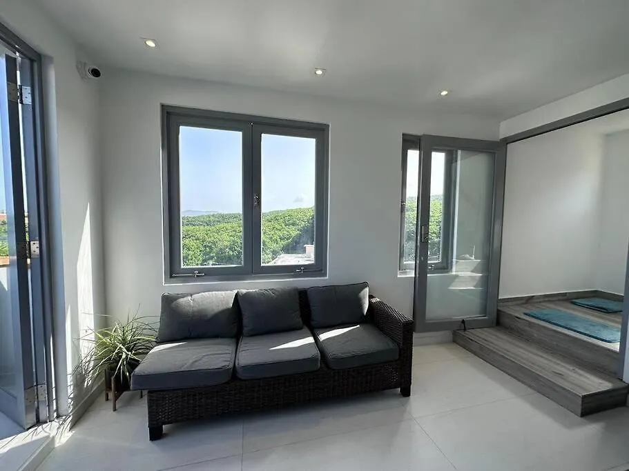 Modern Poolside Getaway Apartment Fajardo 0*,